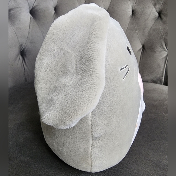 Blake Bunny Bowtie 8" Squishmallow BNWT. Spring. - Picture 5 of 9